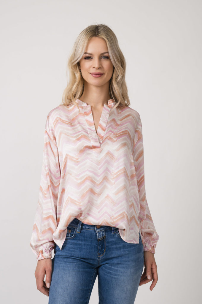 Bluse der Marke Hemisphere, Jeans der Marke Closed