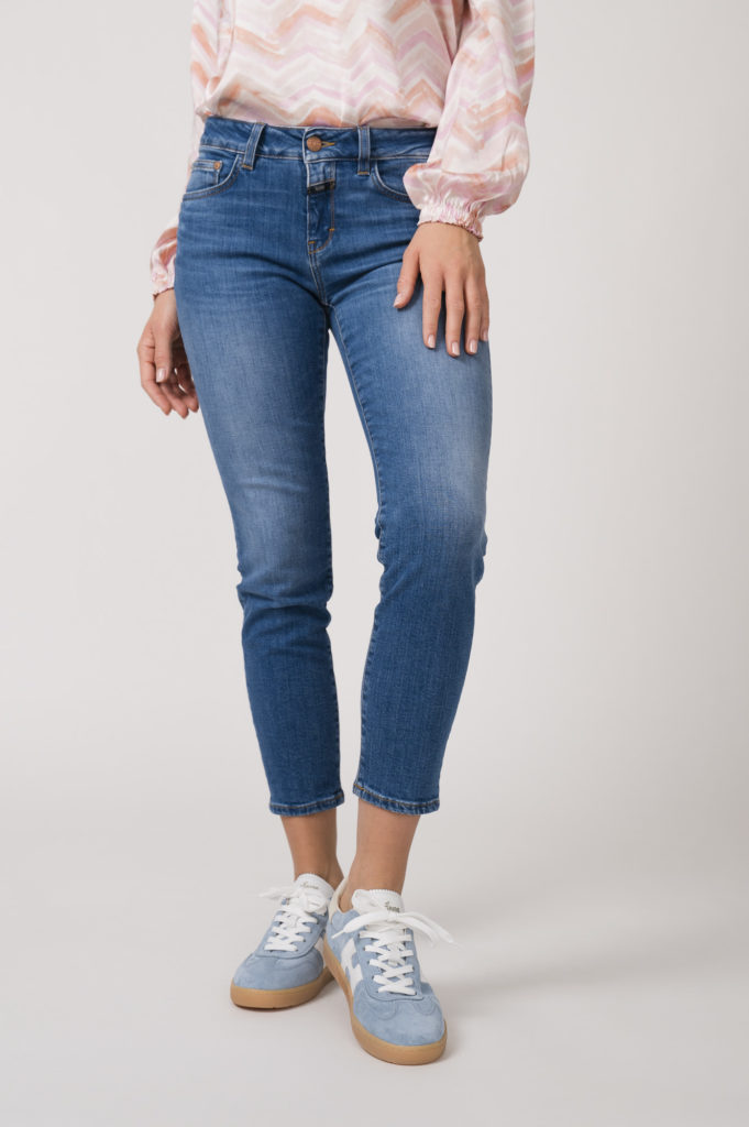 Bluse der Marke Hemisphere, Jeans der Marke Closed