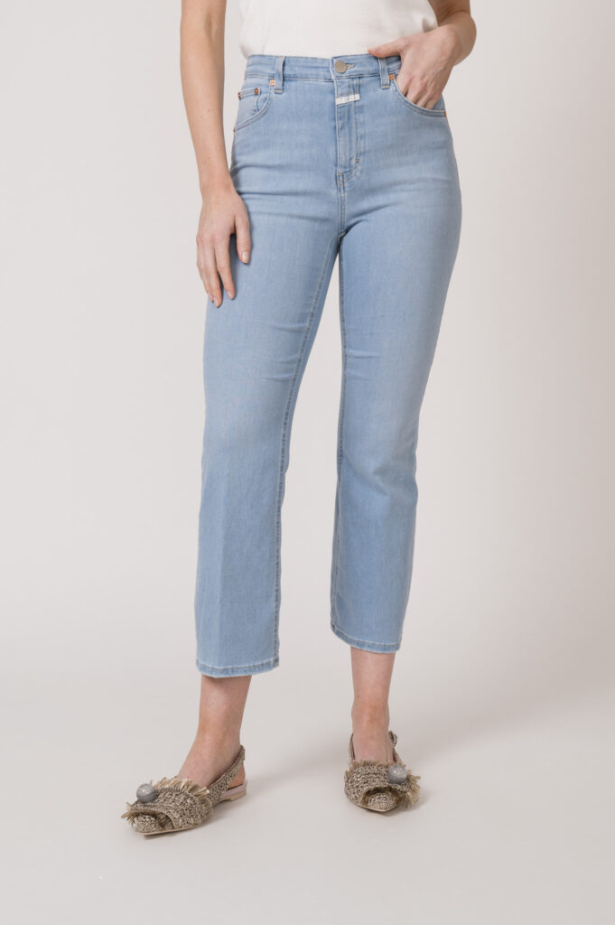 Top der Marke Luisa Cerano, Jeans der Marke Closed