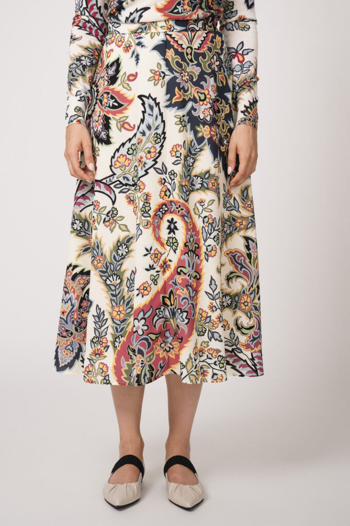 Rock der Marke Etro, Pullover der Marke Etro