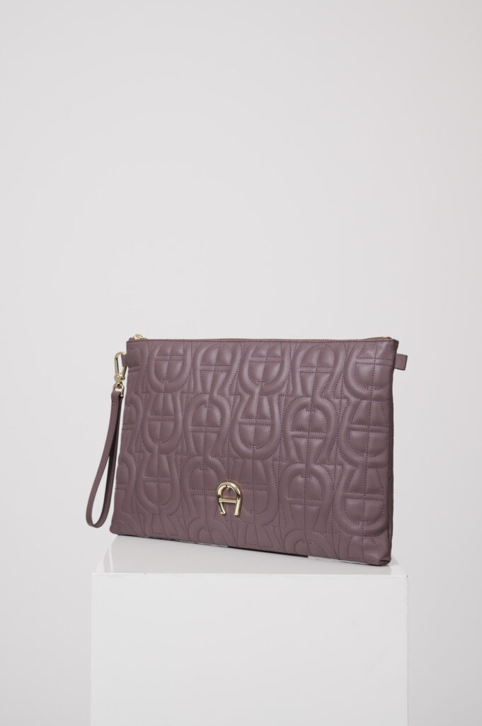 Tasche der Marke Aigner