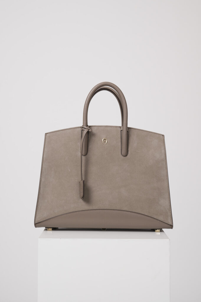 Tasche der Marke Aigner