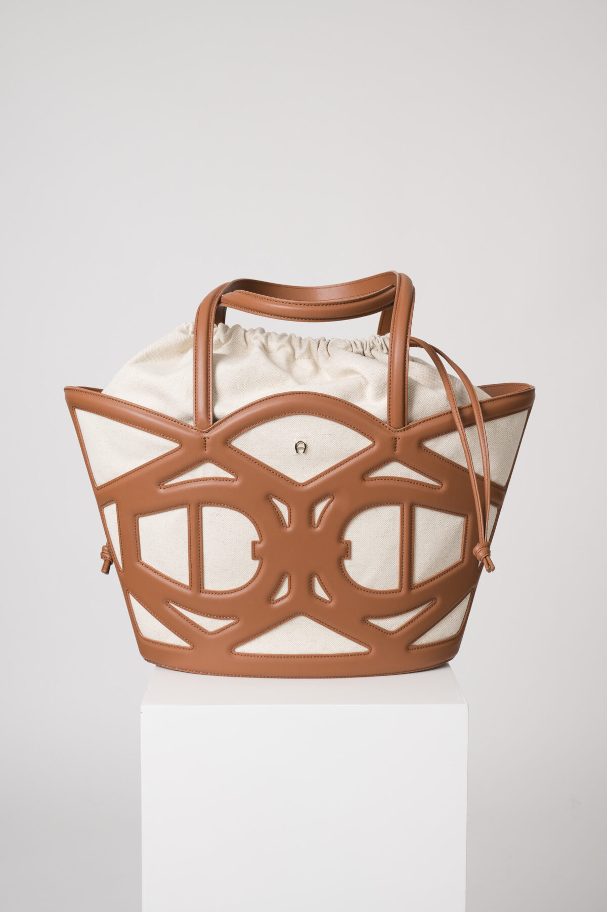 Beige Tasche der Marke Aigner