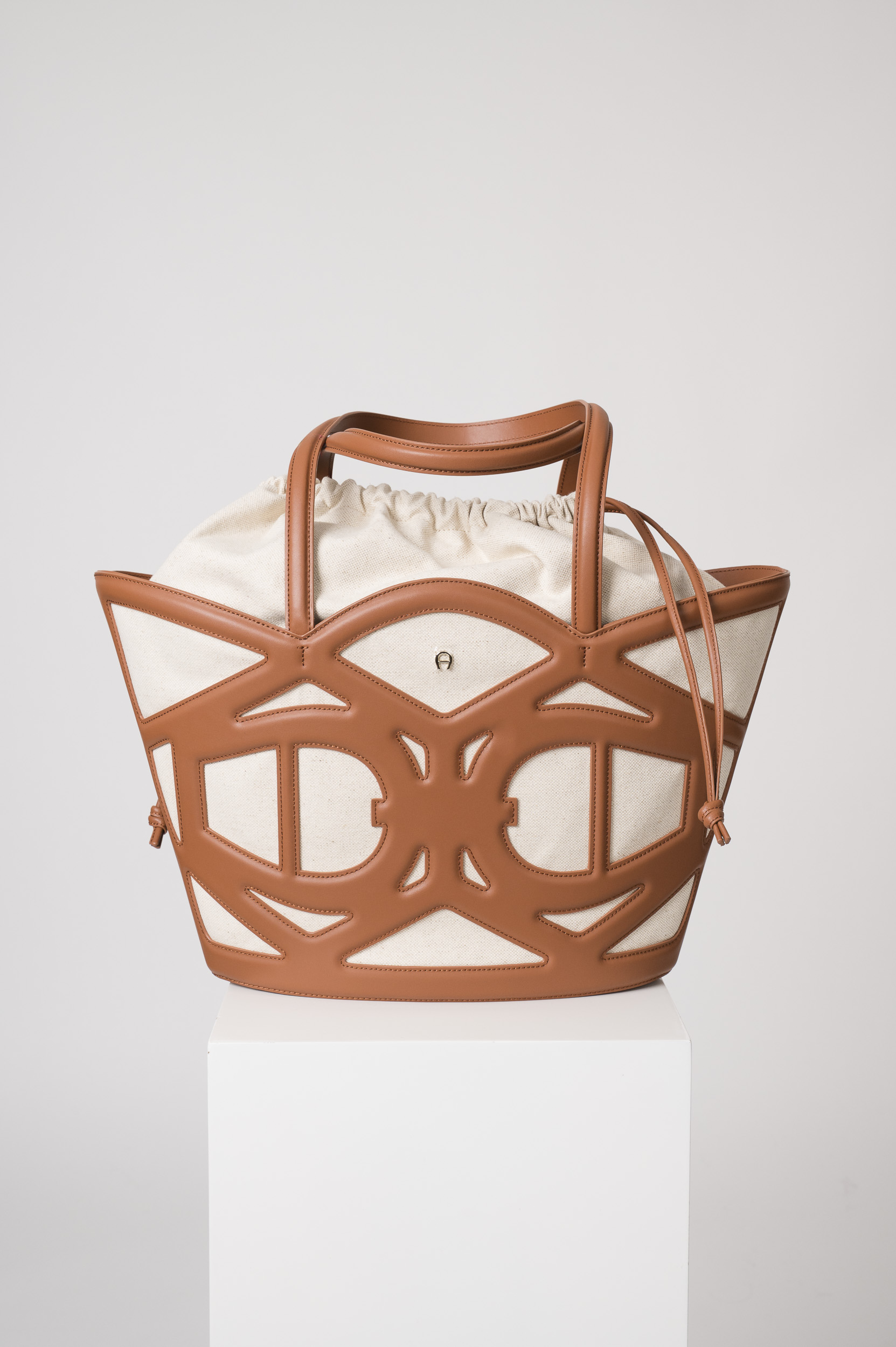 Beige Tasche der Marke Aigner