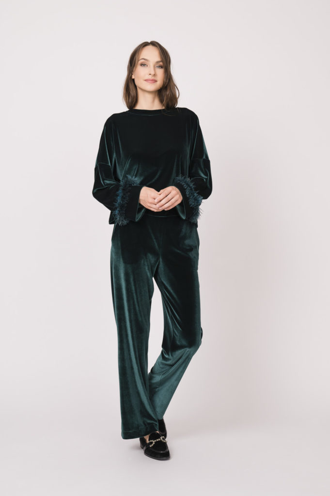 Pullover und Hose der Marke Piu Piu